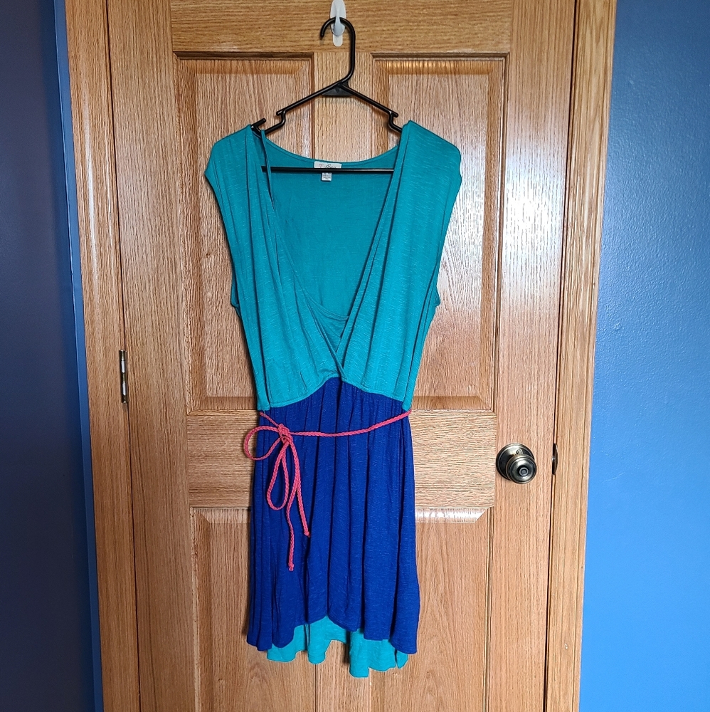 GUESS? Dress - Picture 2 of 5